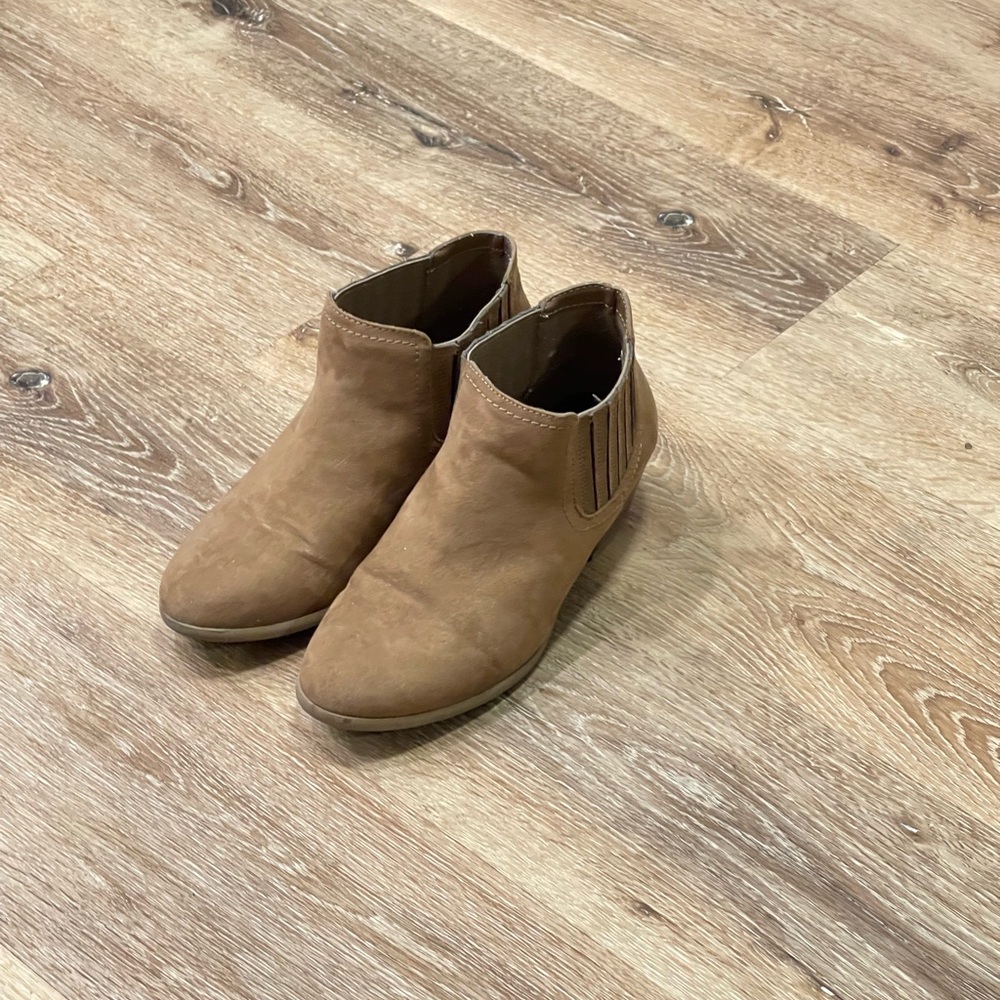 Beige/Khaki Ankle boots